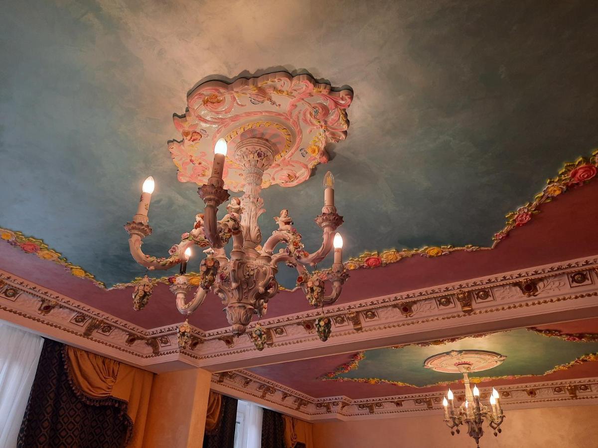 Fantasy Apartment Karlovy Vary Ngoại thất bức ảnh